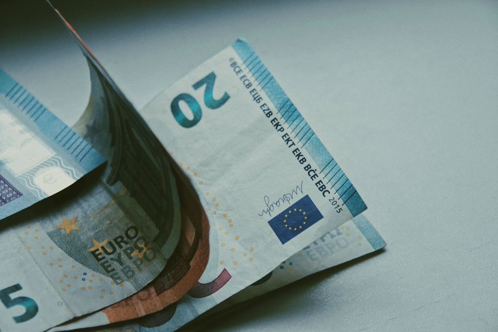 Begeleiding voor jongvolwassen vrouwen bij financiën en sparen